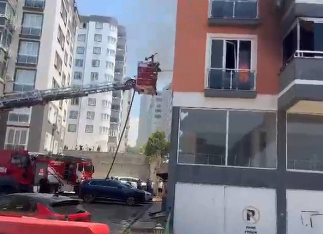 Kahreden olay! Yangında 3 engelli kardeş yaşamını yitirdi 5